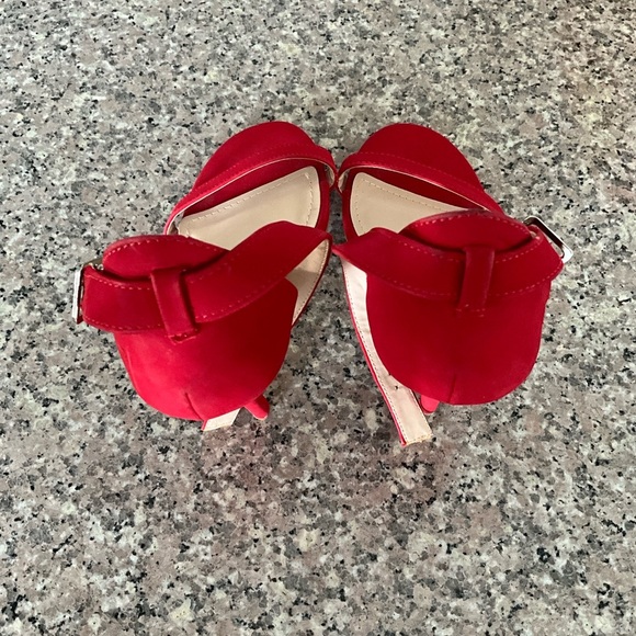 Red‎ ankle strap heels by Body Central. - Picture 5 of 9